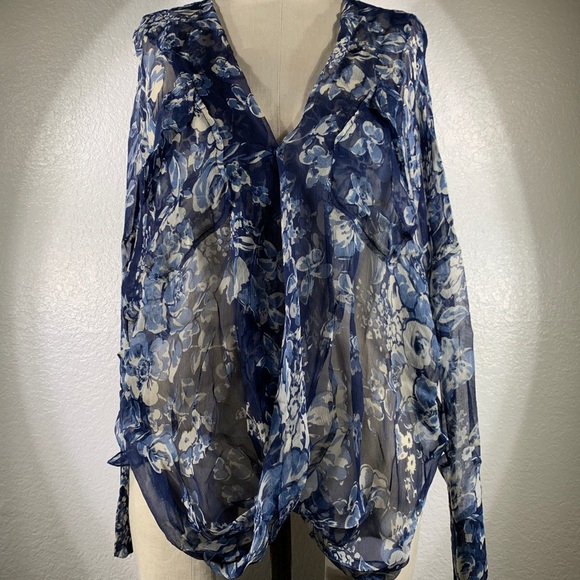 4 Love & Liberty Snap Cross Over Anouk Top NWT - Picture 1 of 5